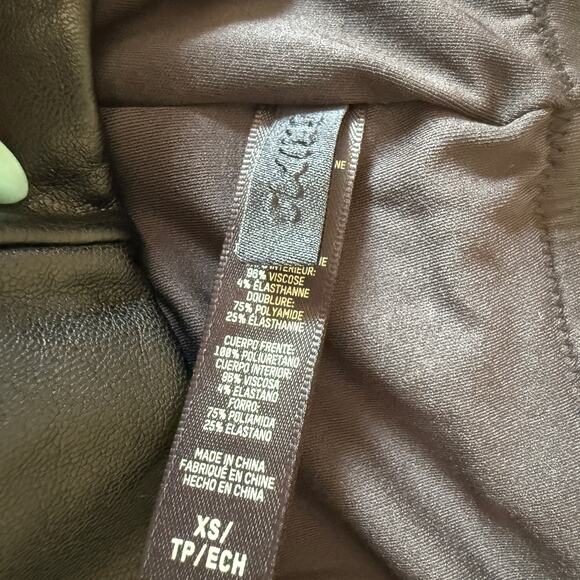 SKIMS | Faux Leather Leggings in Onyx Black | Size Extra Small - Picture 5 of 5